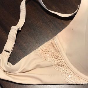 Motherhood Maternity Intimates & Sleepwear - Motherhood Maternity full coverage nursing bra Motherhood Maternity Intimates & Sleepwear - Motherhood Maternity full coverage nursing bra